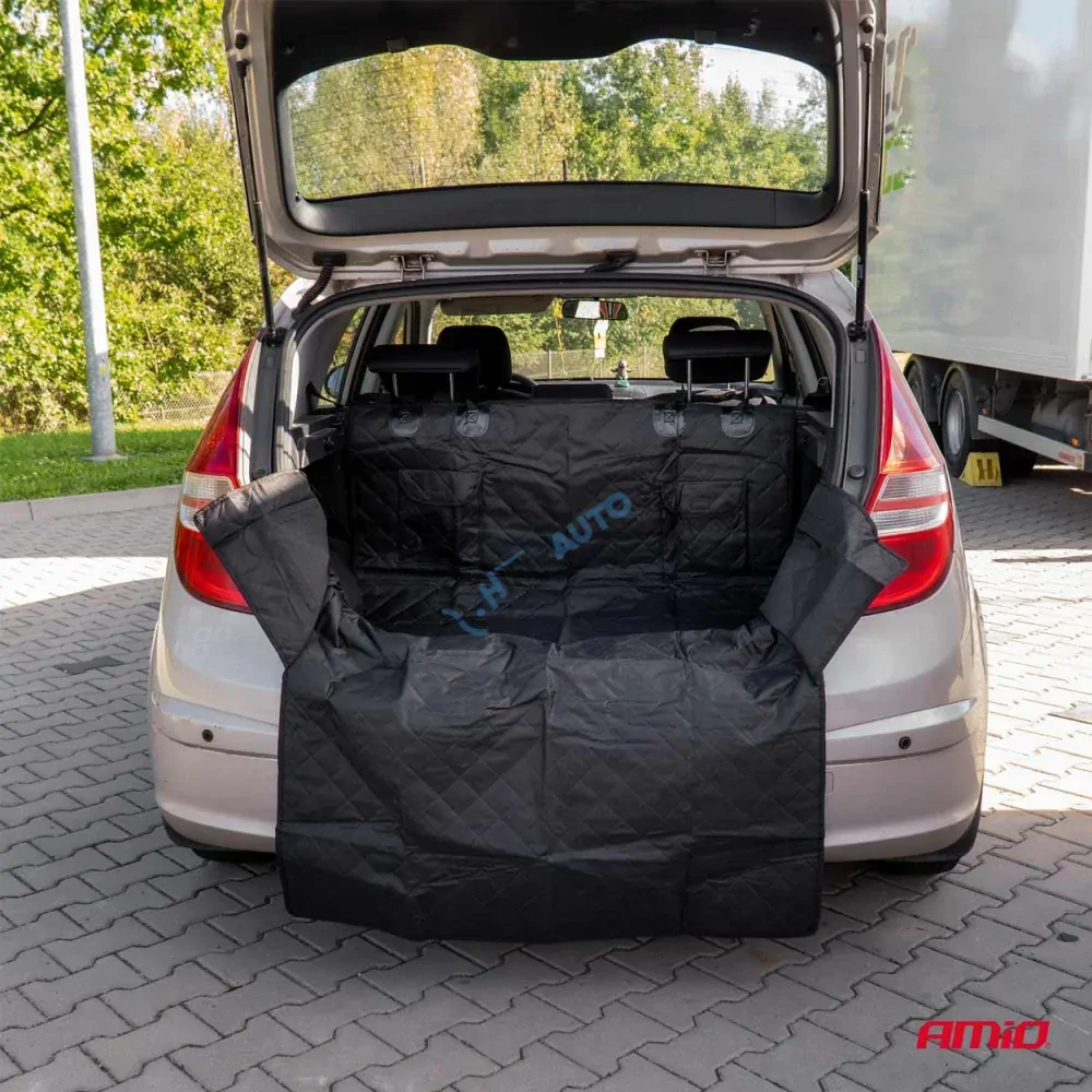 Chránič kufra auta pre psa