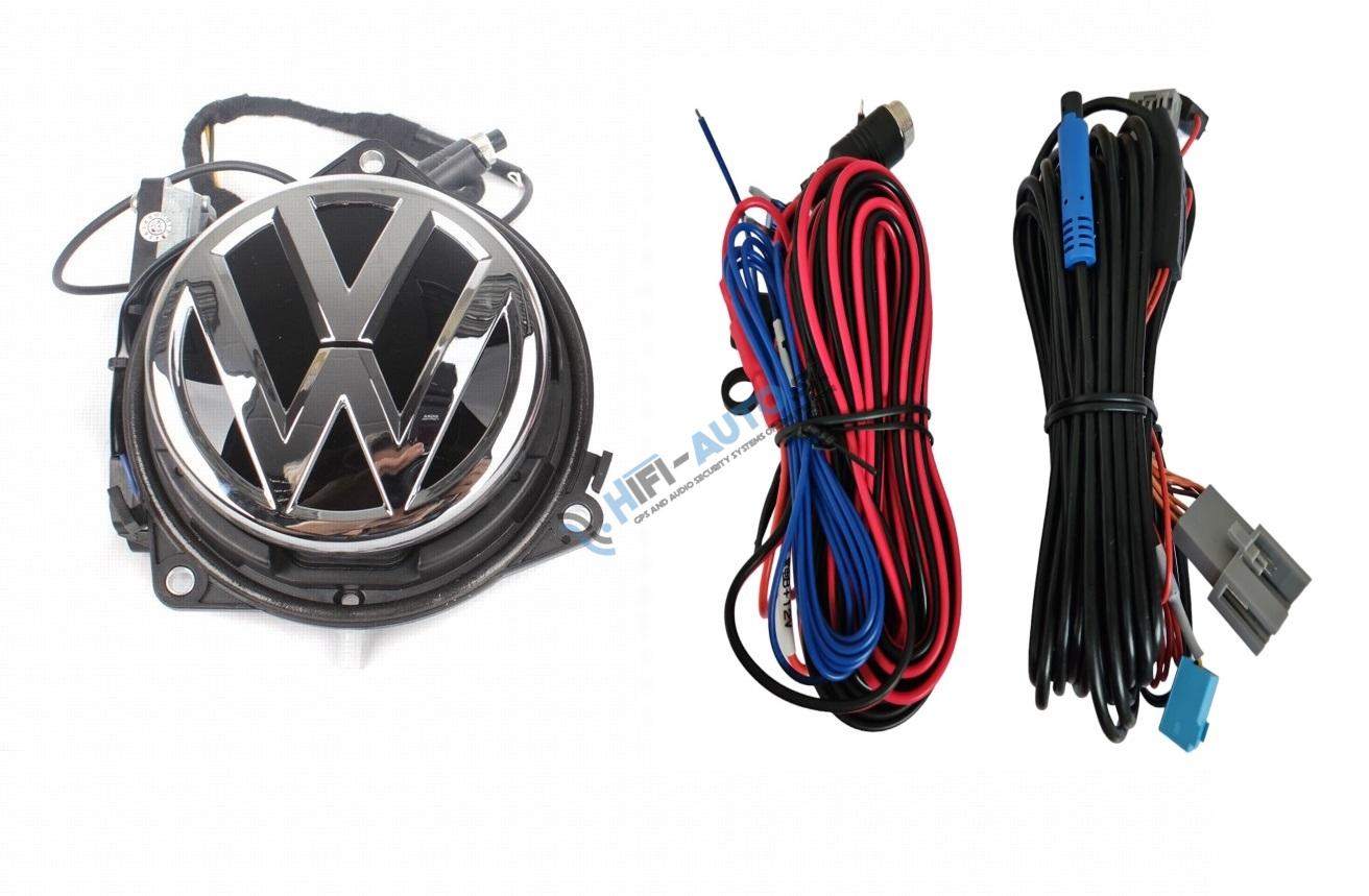 Cúvacia kamera v logu VW GOLF 7