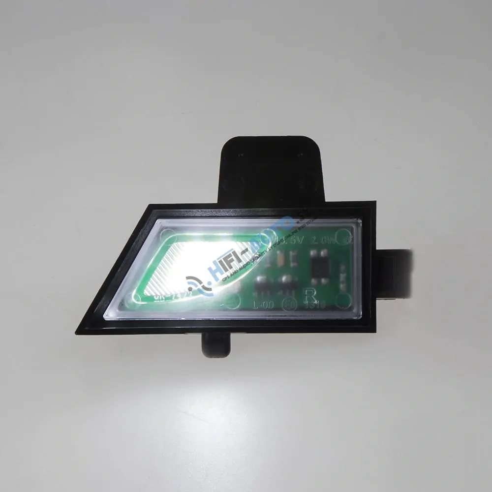 LED osvetlenie do zrkadla Volkswagen Golf VII