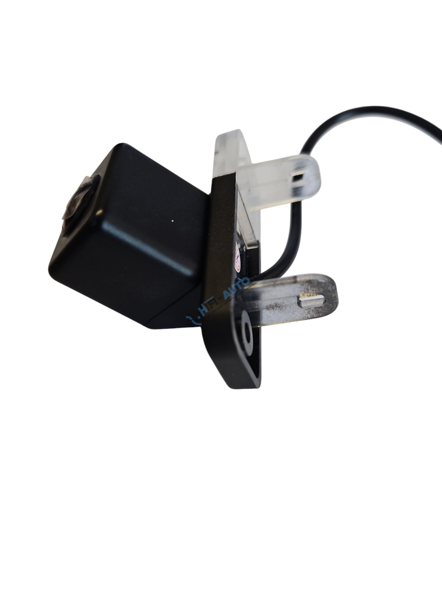 Cúvacia kamera pre Mercedes-Benz C, E, CLS a SLK