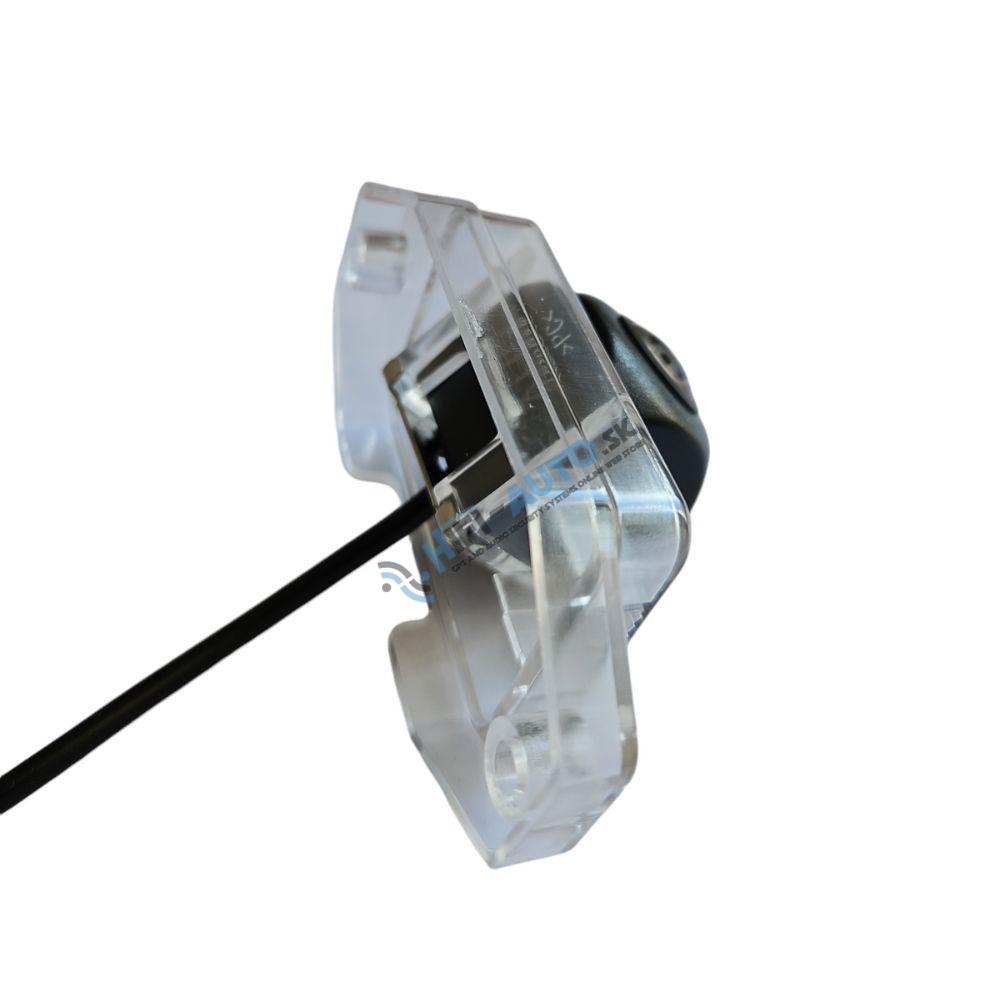 Cúvacia kamera pre Toyota Land Cruiser J100, J120 a J200