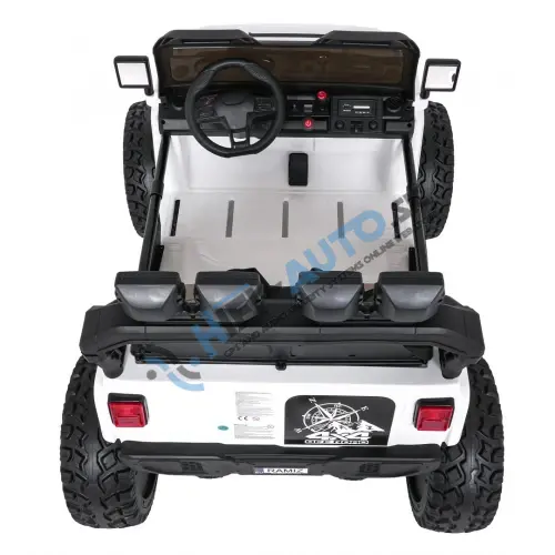 Extrémne športové vozidlo 4x4, biele