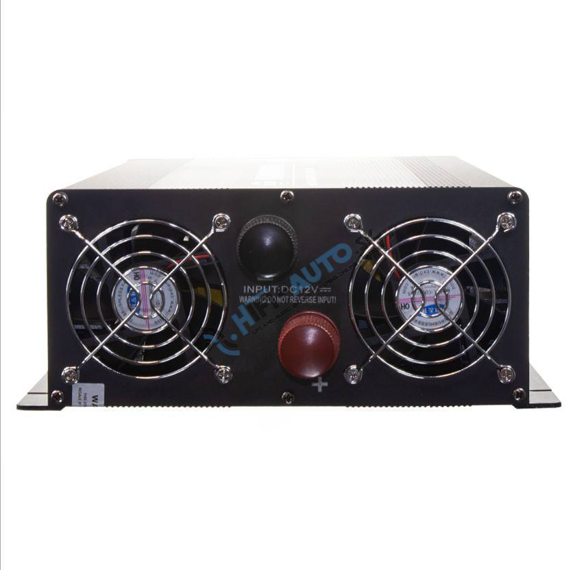 Menič napätia z 12/230V + USB, 5000W