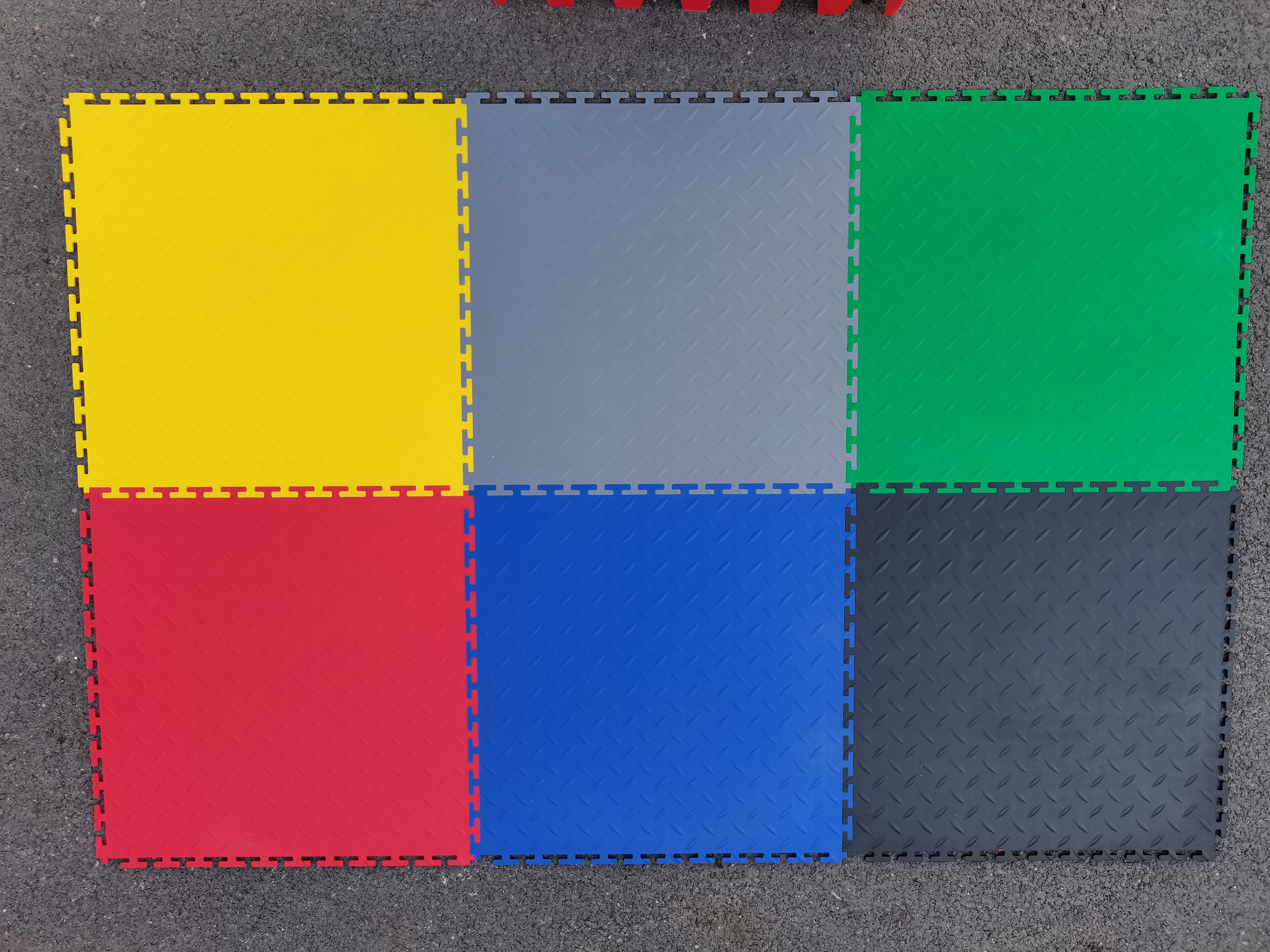 Modulárna PVC Premium podlaha 1680g žltá