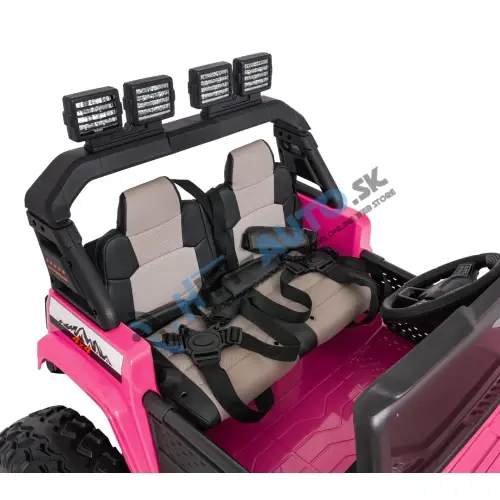 Extrémne športové vozidlo 4x4, ružová