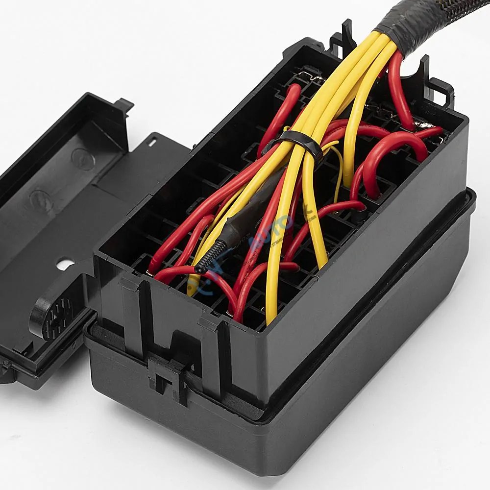 Reléový a poistkový box 6/6, diaľkové ovládanie