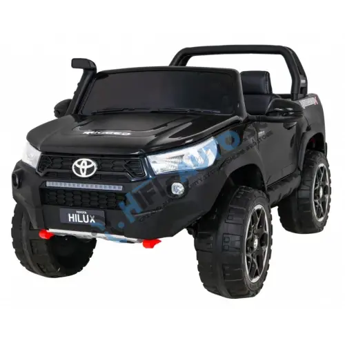 Pickup Toyota Hilux čierny