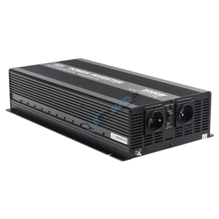 Menič napätia z 24/230V + USB, 5000W